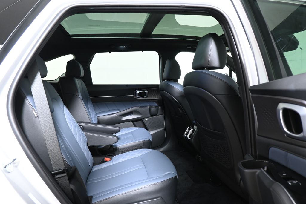 Thumbnail: 2025 Kia Sorento - 27
