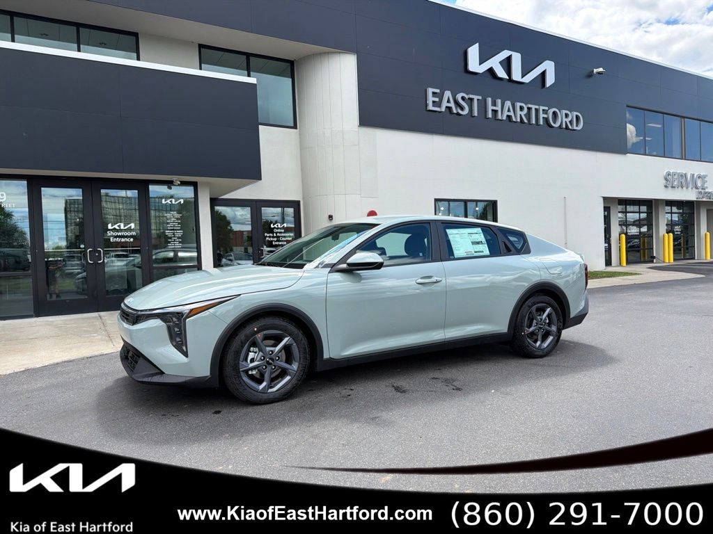 2026 Kia K4 LX, LXS