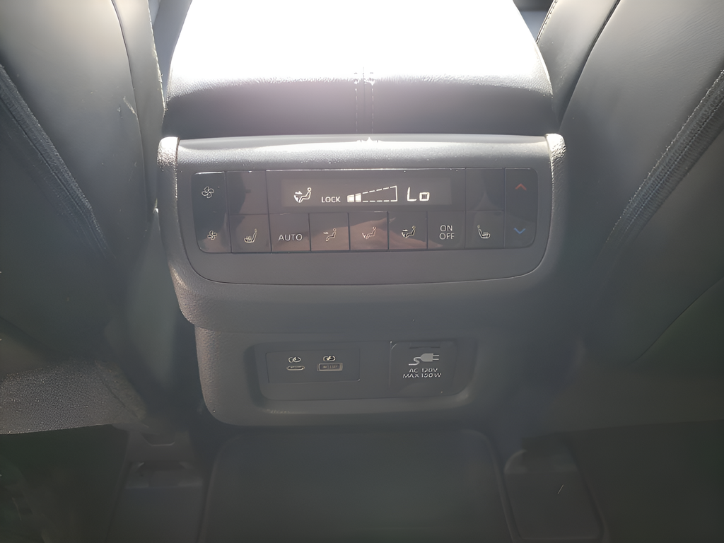 Used Car 2023 Nissan Pathfinder  Platinum For Sale Under $35,000 In Austin, Texas