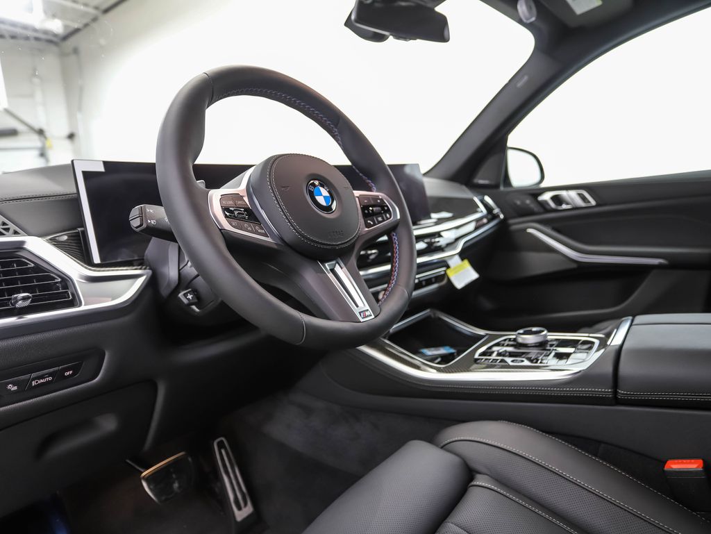 Thumbnail: 2026 BMW X5 - 11