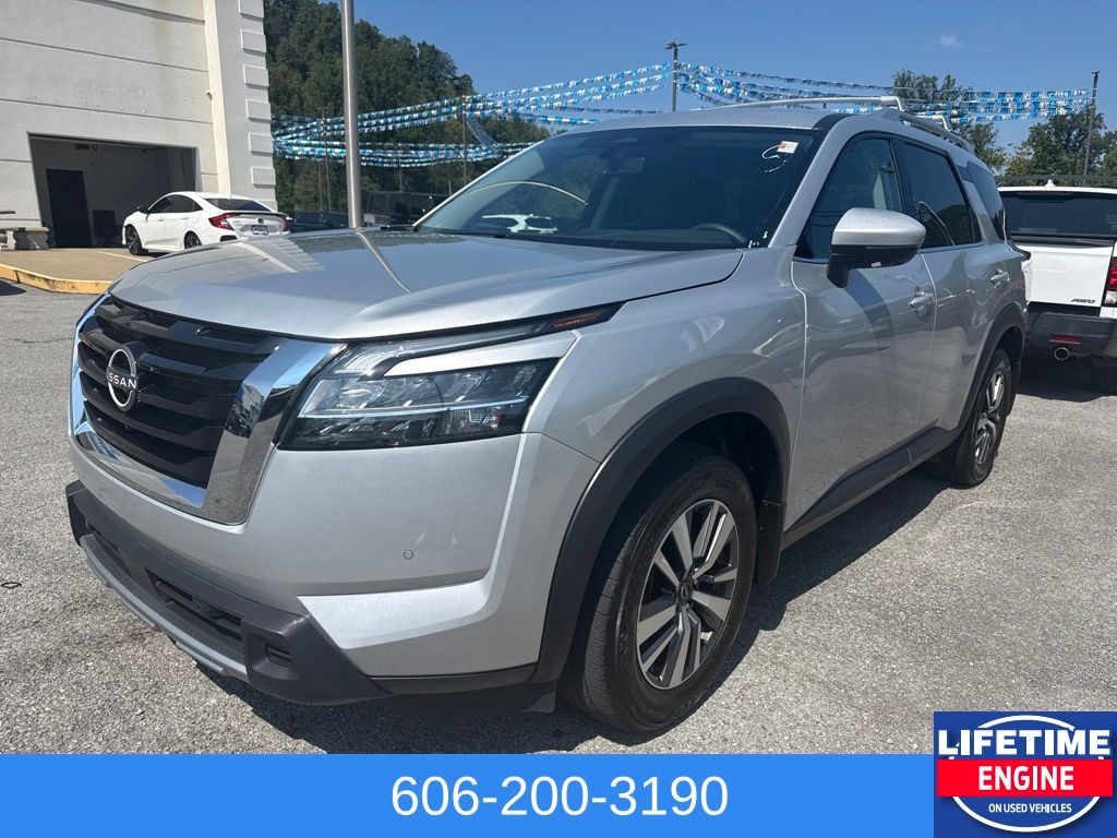 2024 Nissan Pathfinder SL 4WD