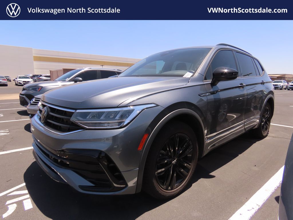 Thumbnail: 2022 Volkswagen Tiguan - 1