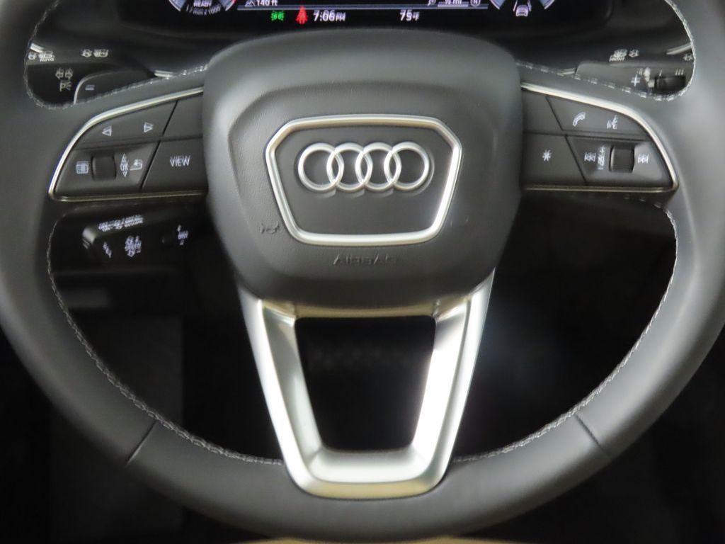 Thumbnail: 2026 Audi Q7 - 15