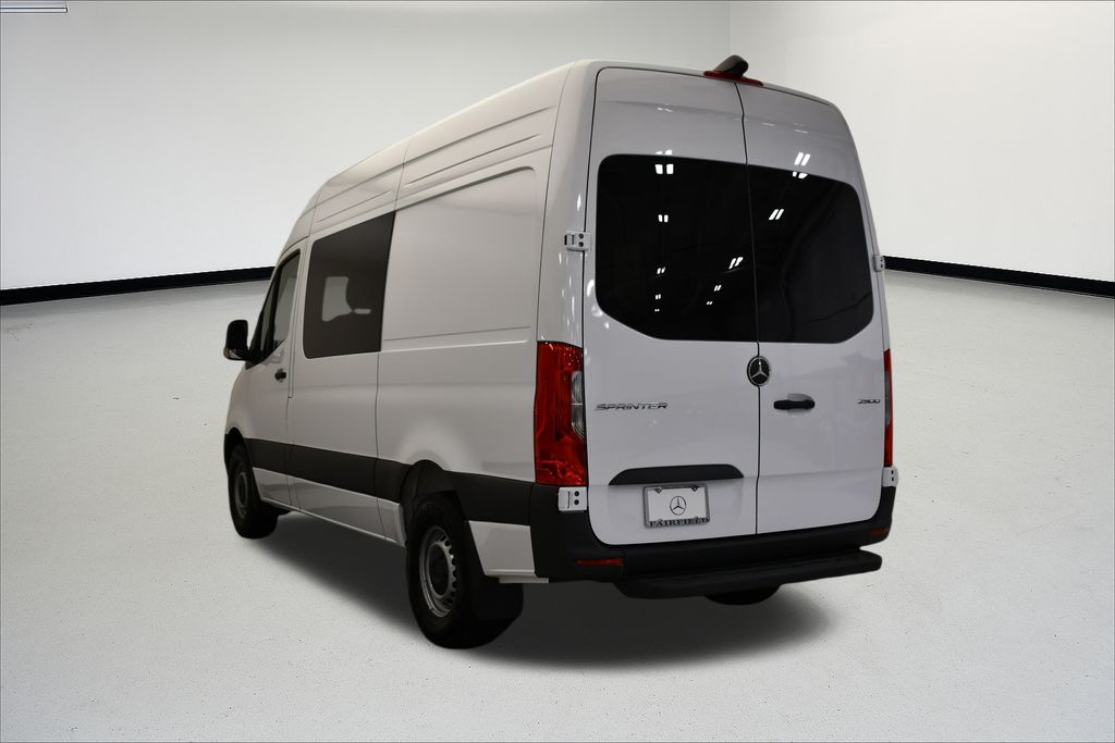 Thumbnail: 2025 Mercedes-Benz Sprinter - 6