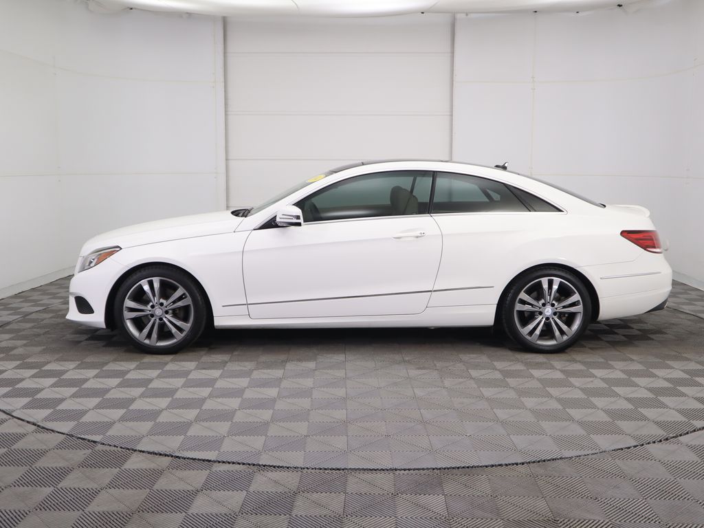 Thumbnail: 2014 Mercedes-Benz E-Class - 8