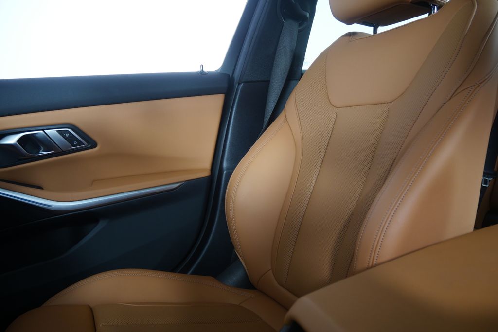Thumbnail: 2023 BMW 3 Series - 25
