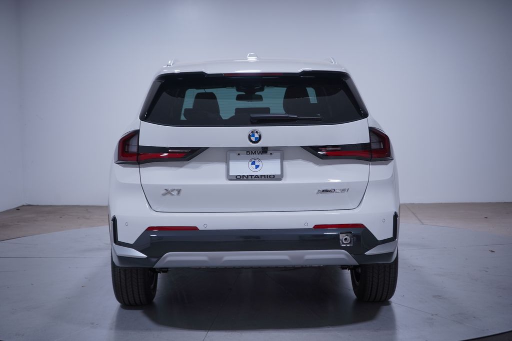 Thumbnail: 2026 BMW X1 - 5