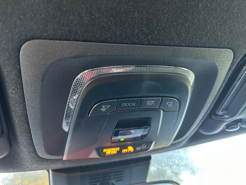 Thumbnail: 2025 Toyota Corolla - 28