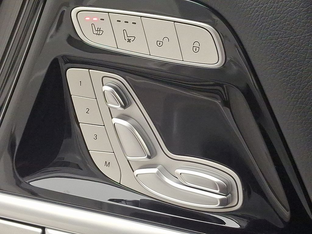 Thumbnail: 2025 Mercedes-Benz G-Class - 29