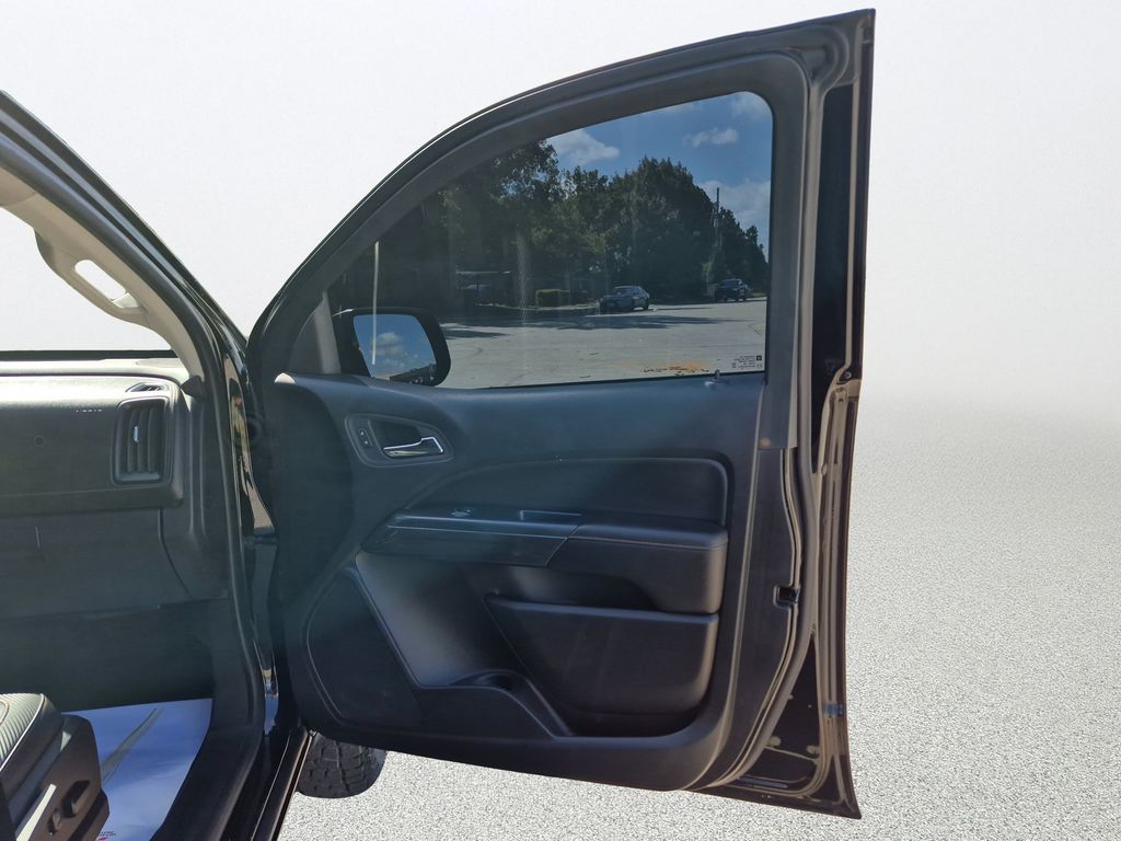 2022 GMC Canyon AT4 w/Leather Black at AutoSavvy Houston Northwest