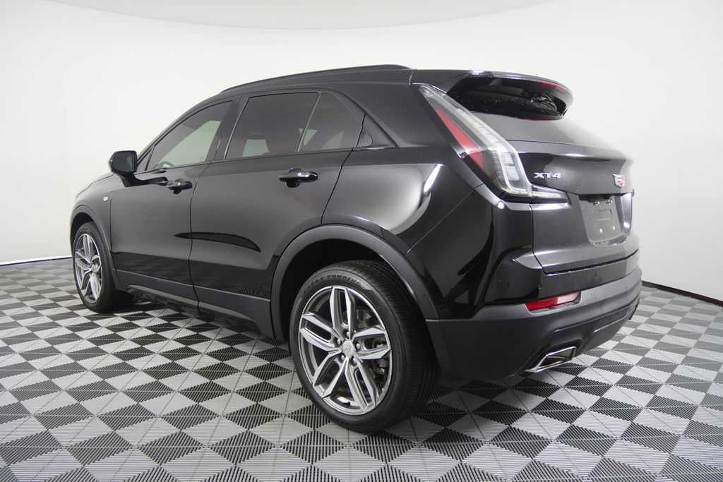 Thumbnail: 2020 Cadillac XT4 - 5