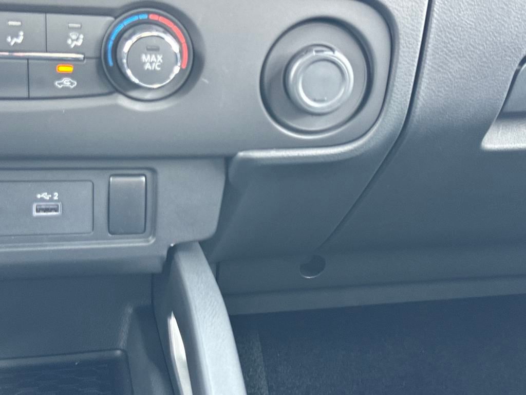 2025 Nissan Frontier SV photo