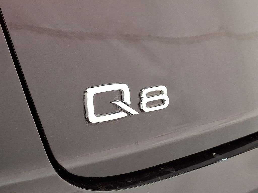 2021 Audi Q8 Premium 29