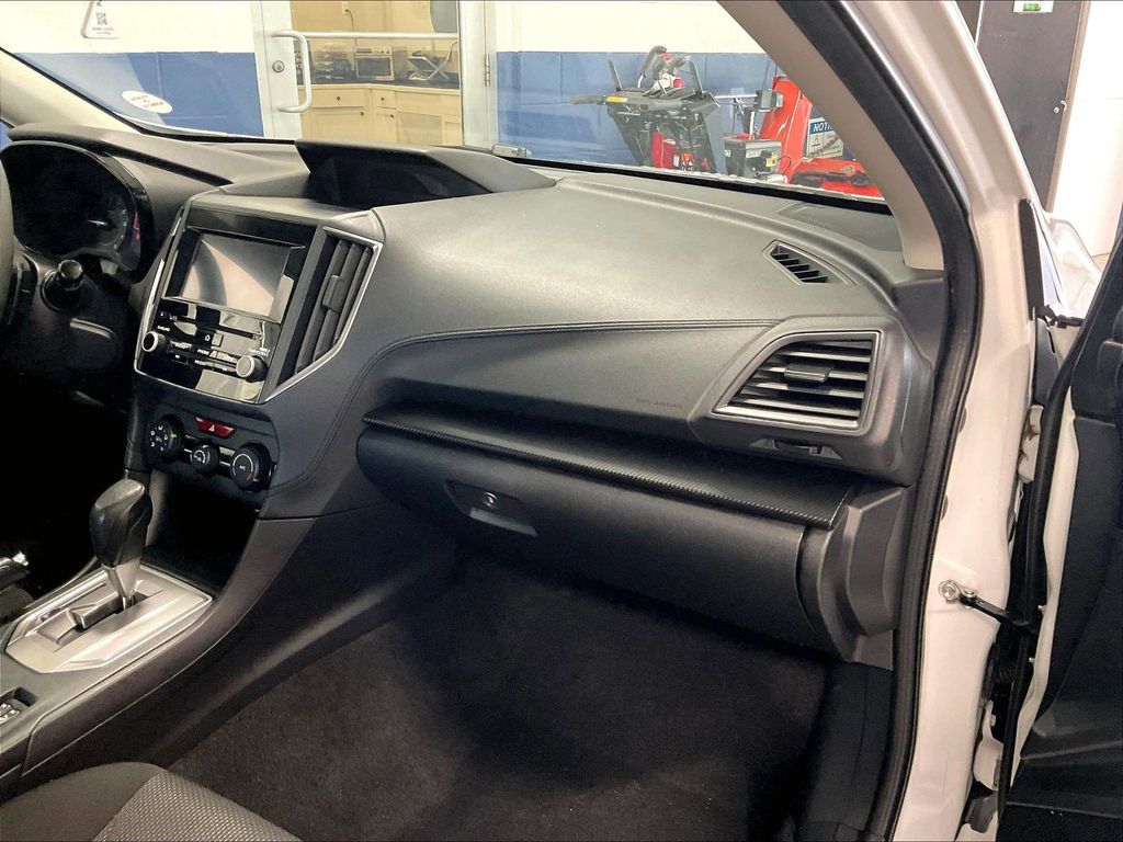 2022 Subaru Impreza — photo 13