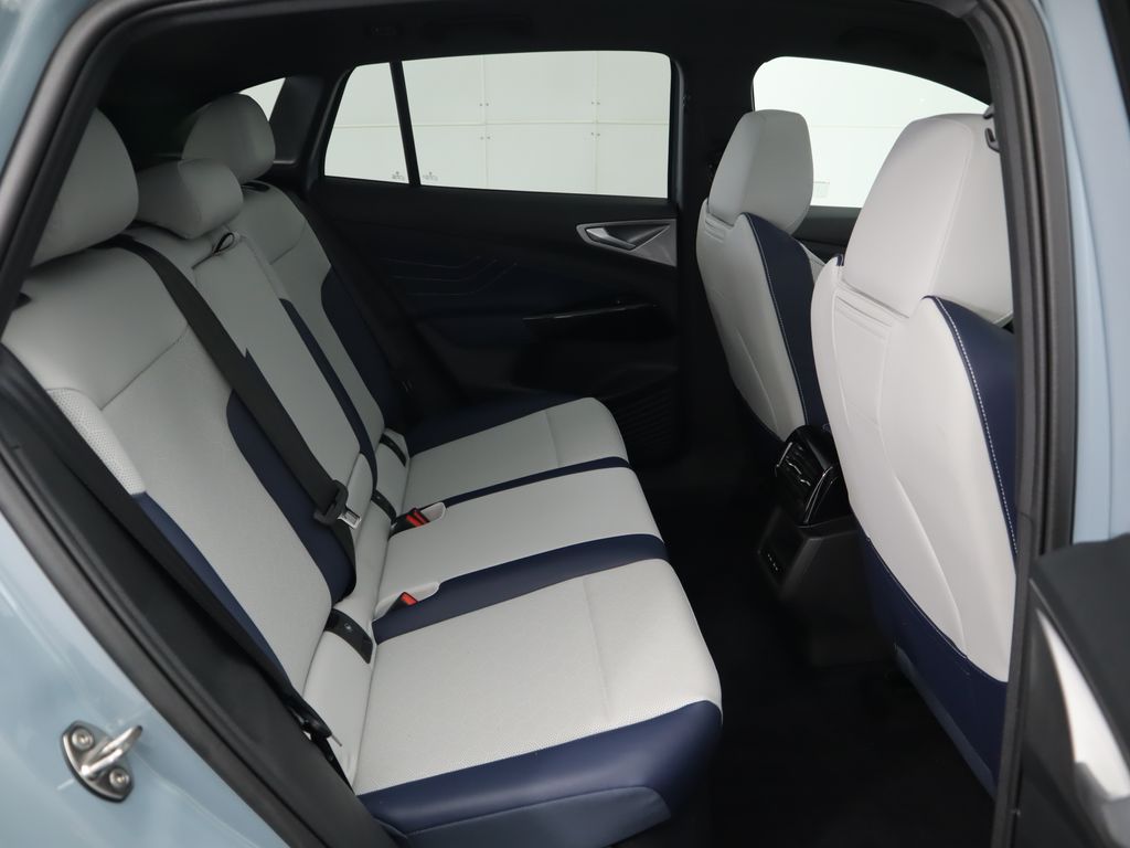 2025 Volkswagen ID.4 Pro S 23