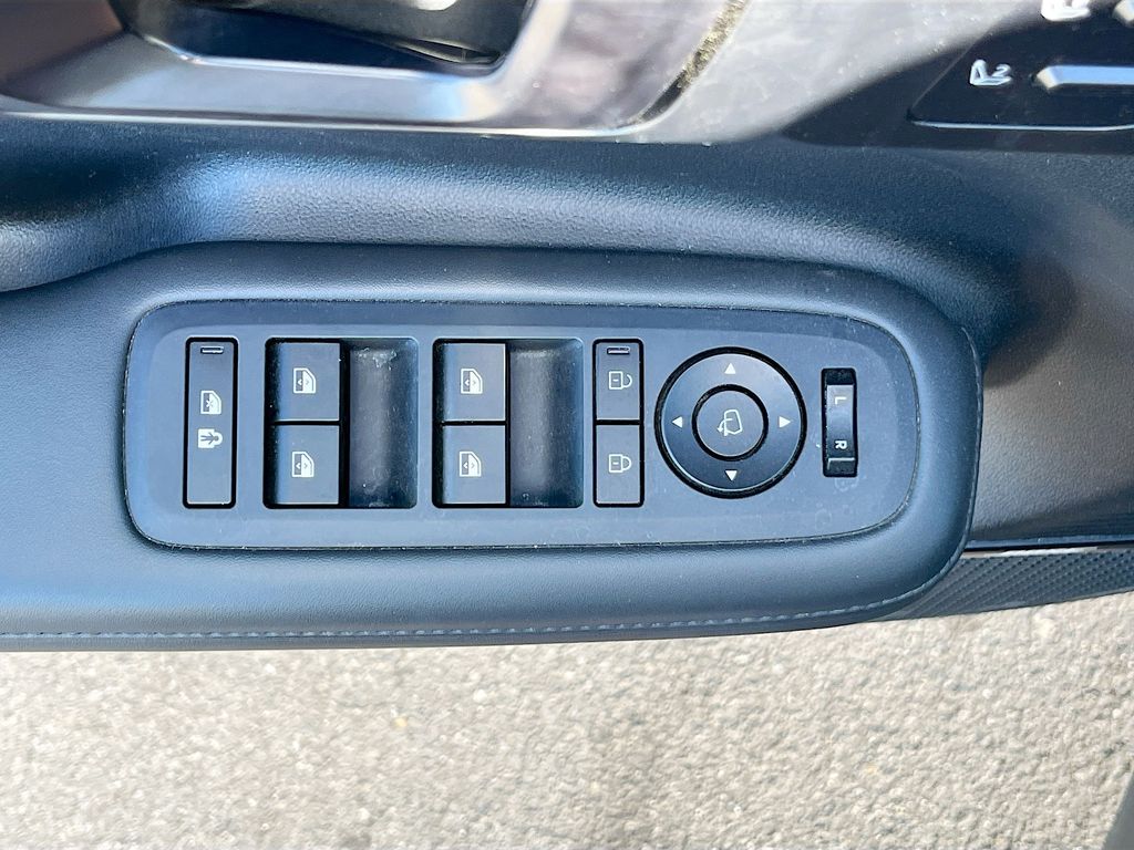 Used 2025 Black Hyundai Calligraphy image 18