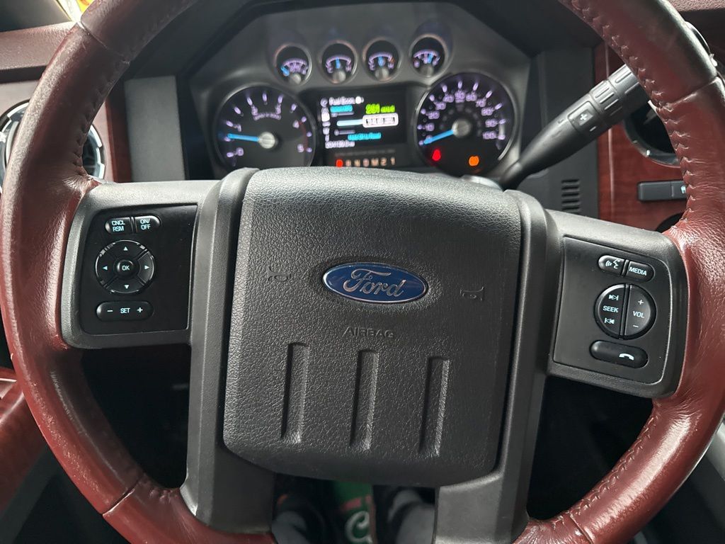 Used 2013 Red Ford King Ranch image 3