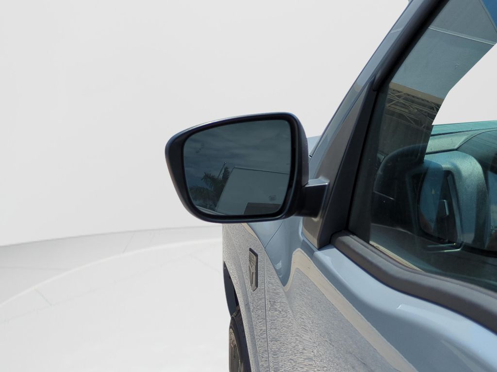 New 2026 Boulder Gray Pearl Nissan Crew Cab SV image 27
