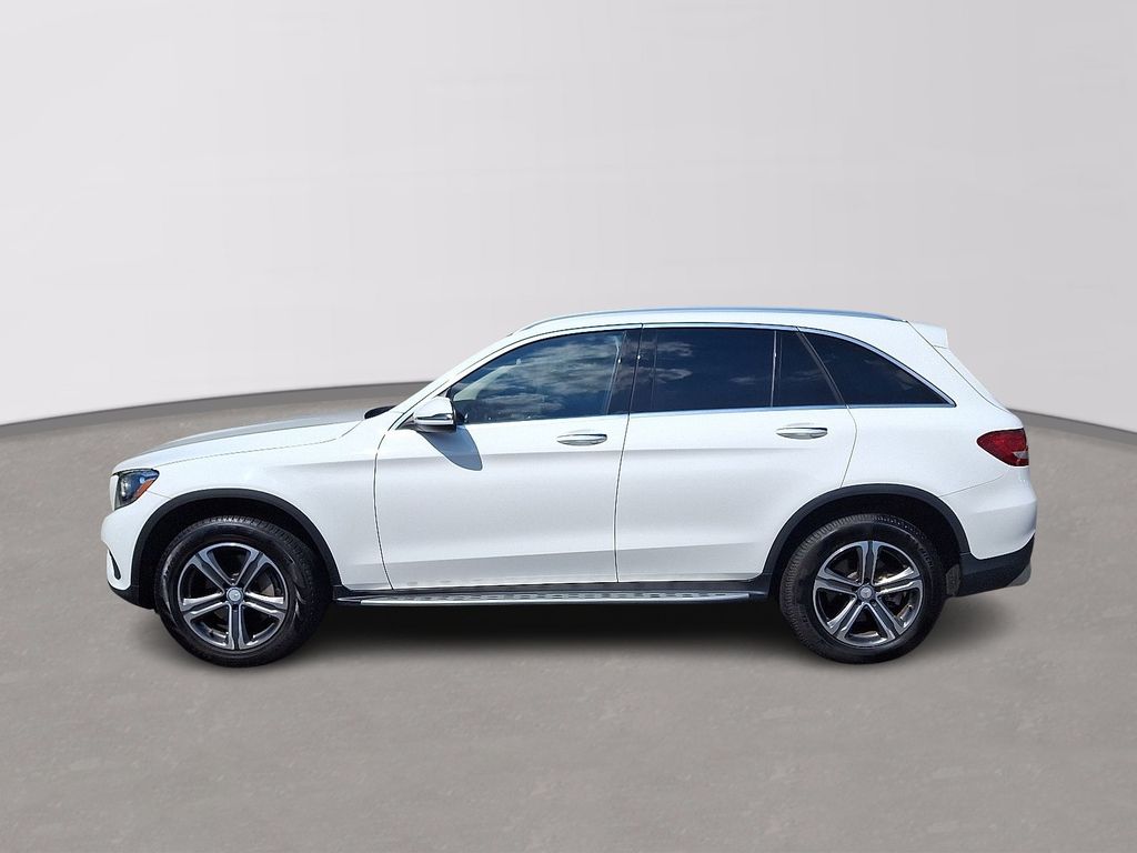 Thumbnail: 2017 Mercedes-Benz GLC - 7