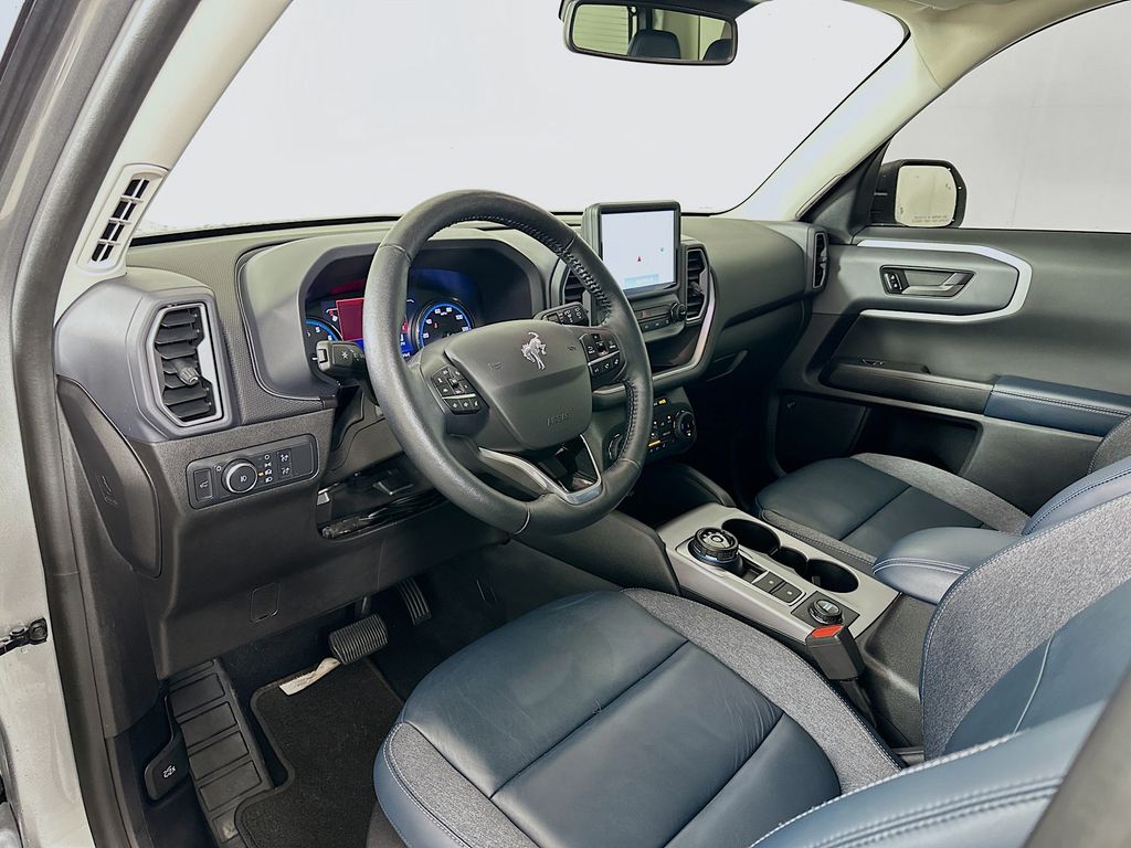 Thumbnail: 2022 Ford Bronco Sport - 9