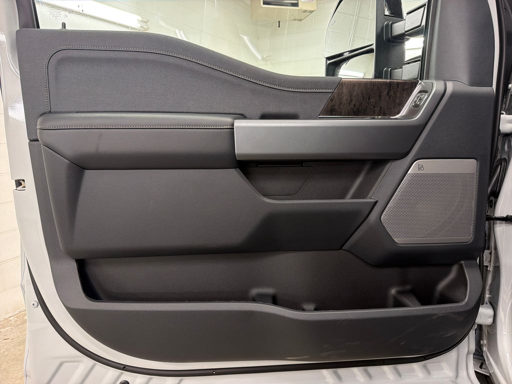 New 2026 White Ford Lariat Tremor image 15