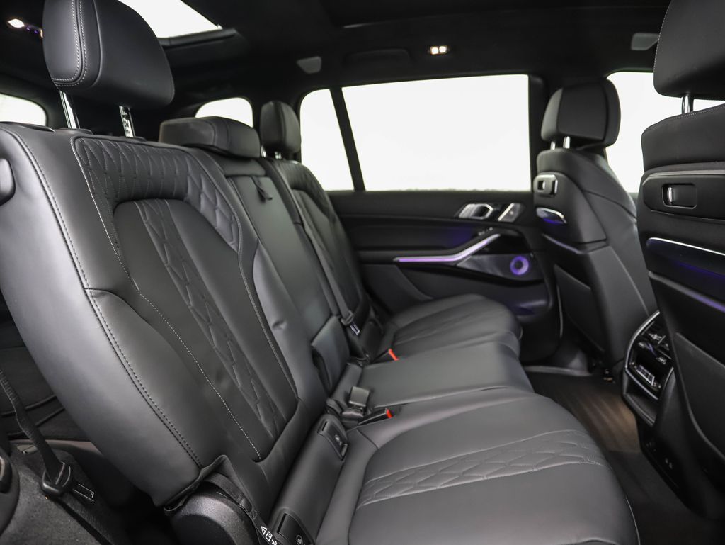 Thumbnail: 2024 BMW X7 - 27