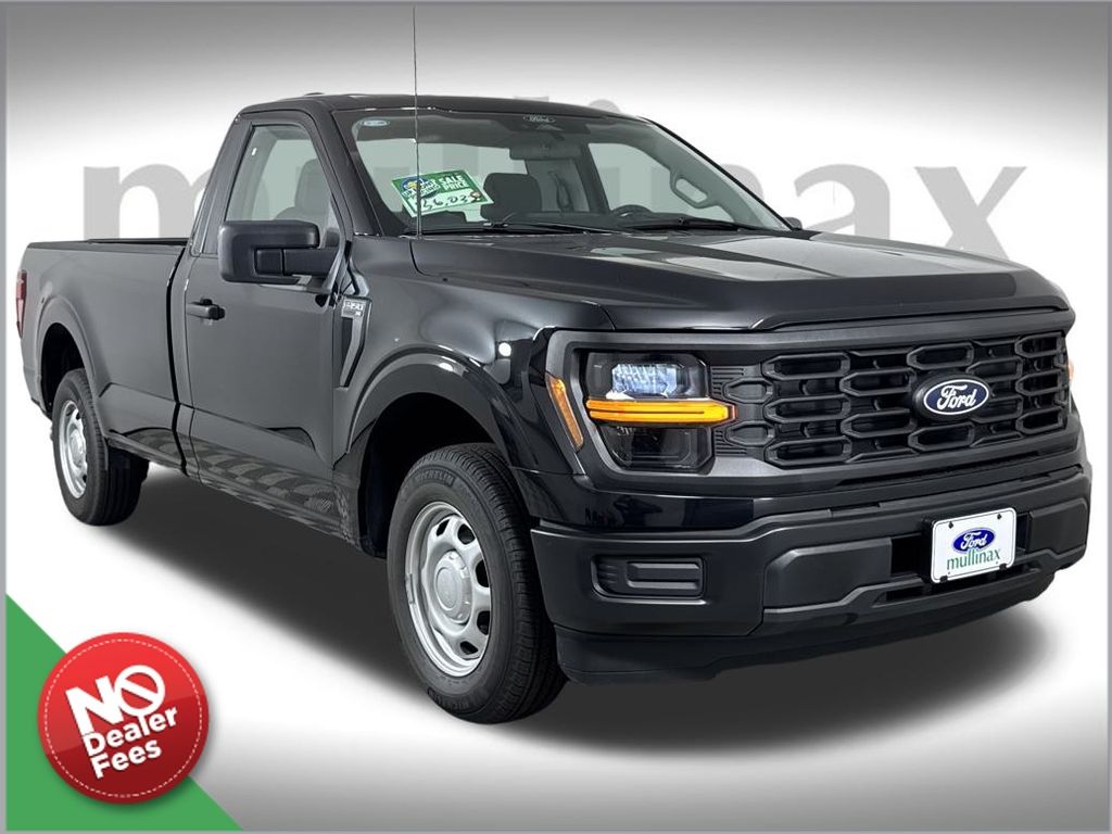 2025 Ford F-150 XL's photo