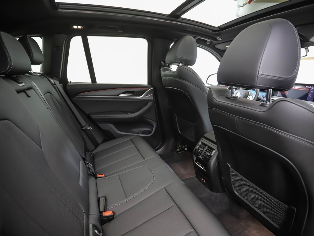 Thumbnail: 2023 BMW X3 - 26