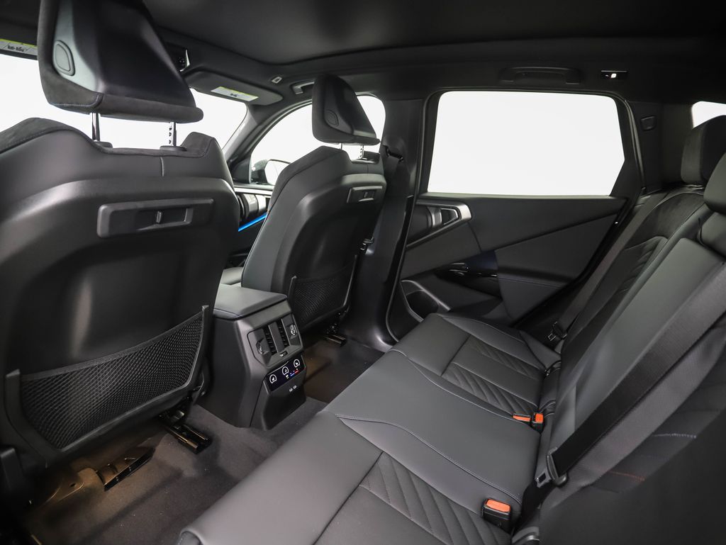 Thumbnail: 2026 BMW X3 - 21