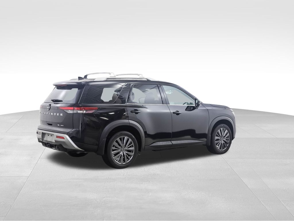 2024 Nissan Pathfinder SL 5