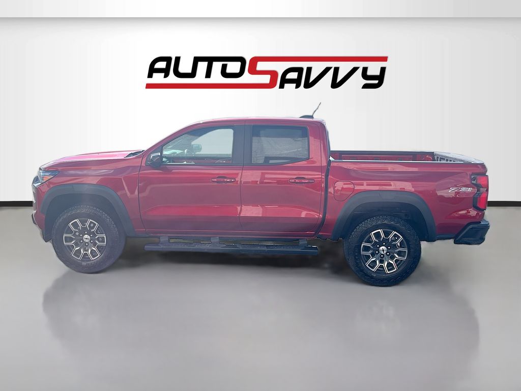 View vehicle photo 4
