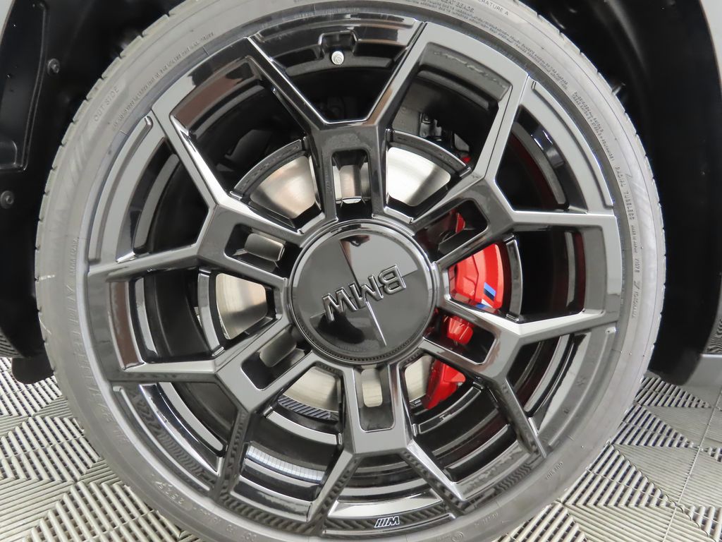 Thumbnail: 2026 BMW XM - 30