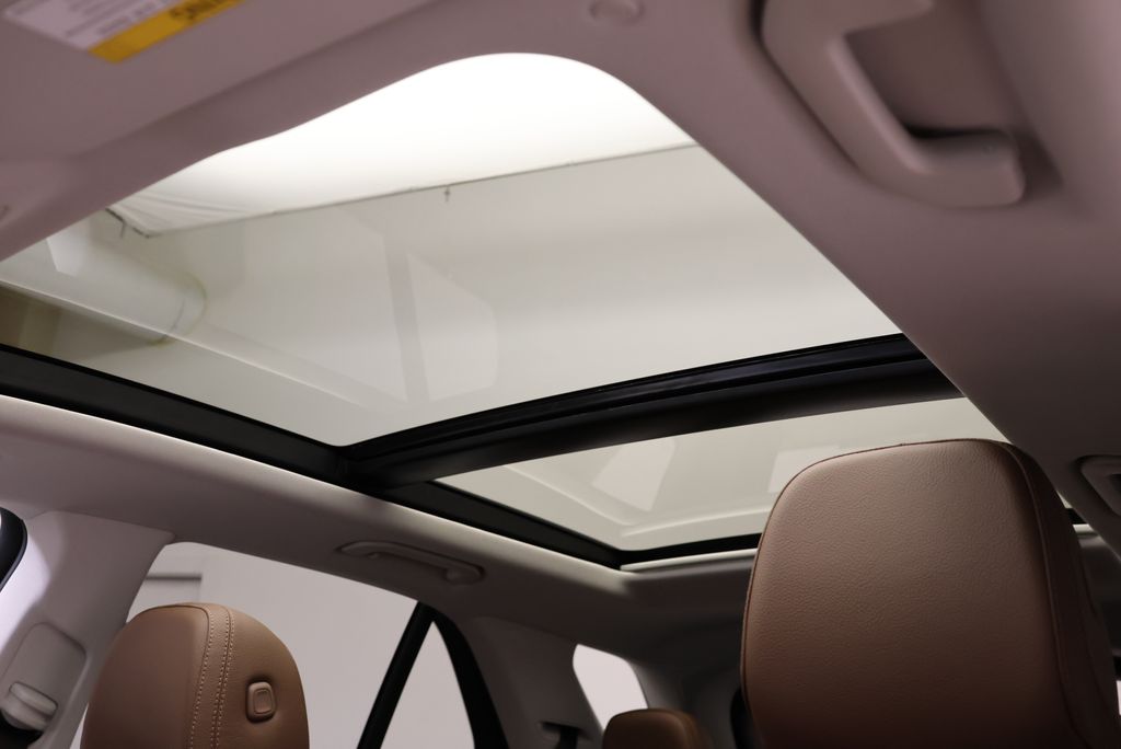 Thumbnail: 2026 Mercedes-Benz GLE - 15