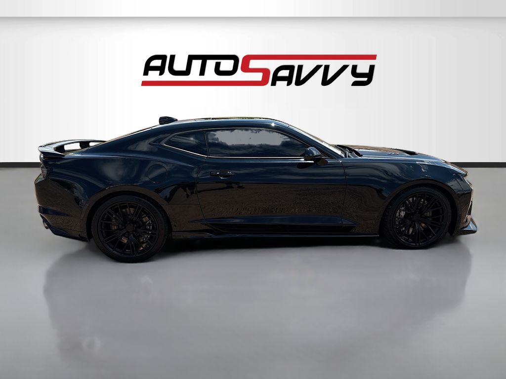 Used 2021 Black Chevrolet ZL1 image 8