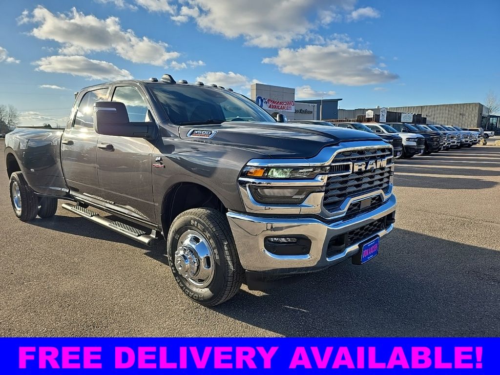 2026 RAM 3500 Tradesman Crew Cab LB DRW 4WD