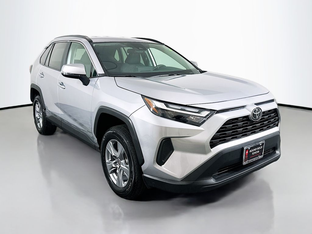 Thumbnail: 2025 Toyota RAV4 - 3