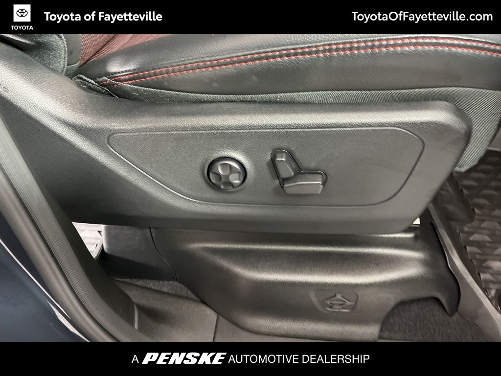 Thumbnail: 2025 RAM 1500 - 9