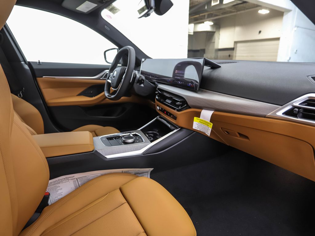 Thumbnail: 2025 BMW 4 Series - 29