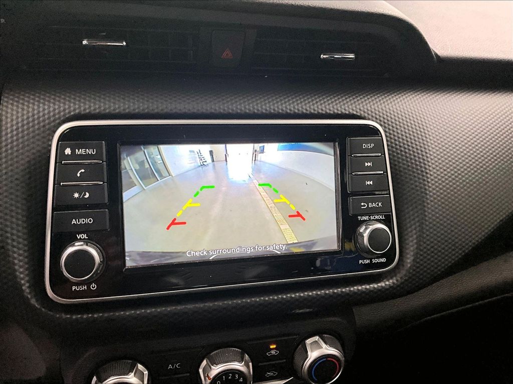 2022 Nissan Kicks — photo 19