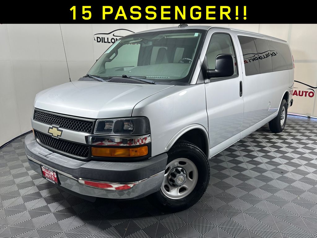  2016 Chevrolet Express 3500 1LT Extended RWD   