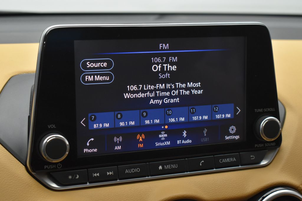 Thumbnail: 2023 Nissan Sentra - 17