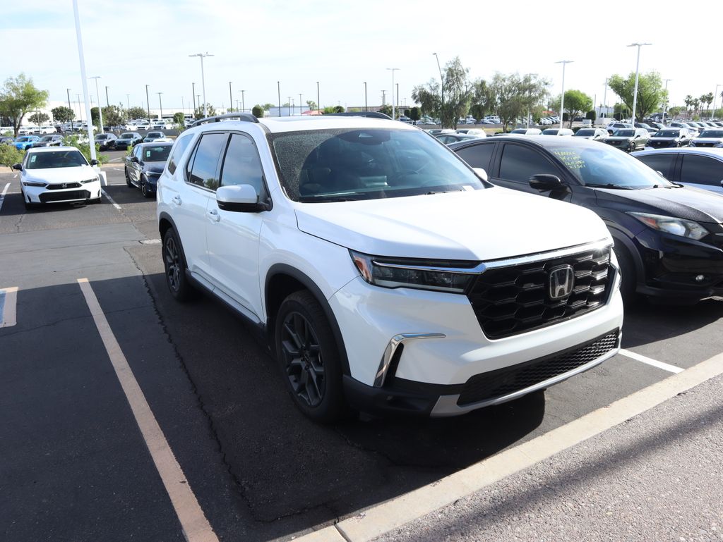 Thumbnail: 2024 Honda Pilot - 3