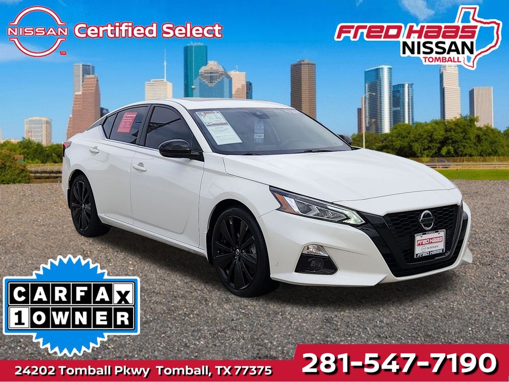 Pearl White Tricoat 2022 Nissan Altima 2.5 SR FWD Sedan Front-Wheel Drive Continuously Variable Transmission