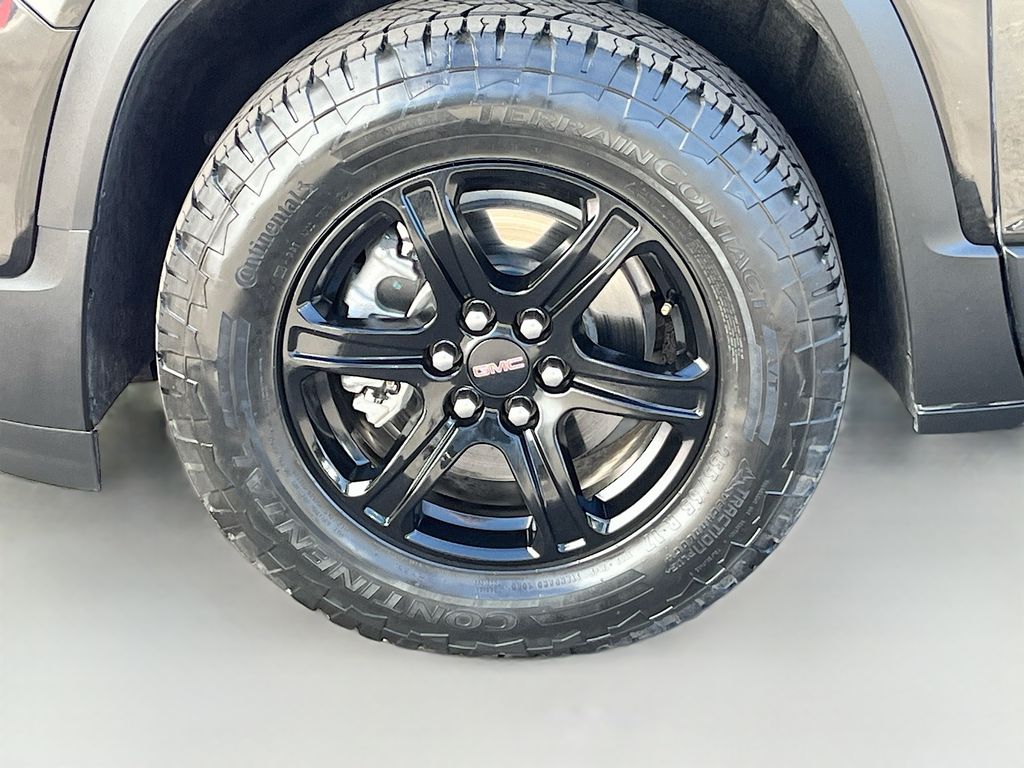 Used 2023 Black GMC AT4 image 35