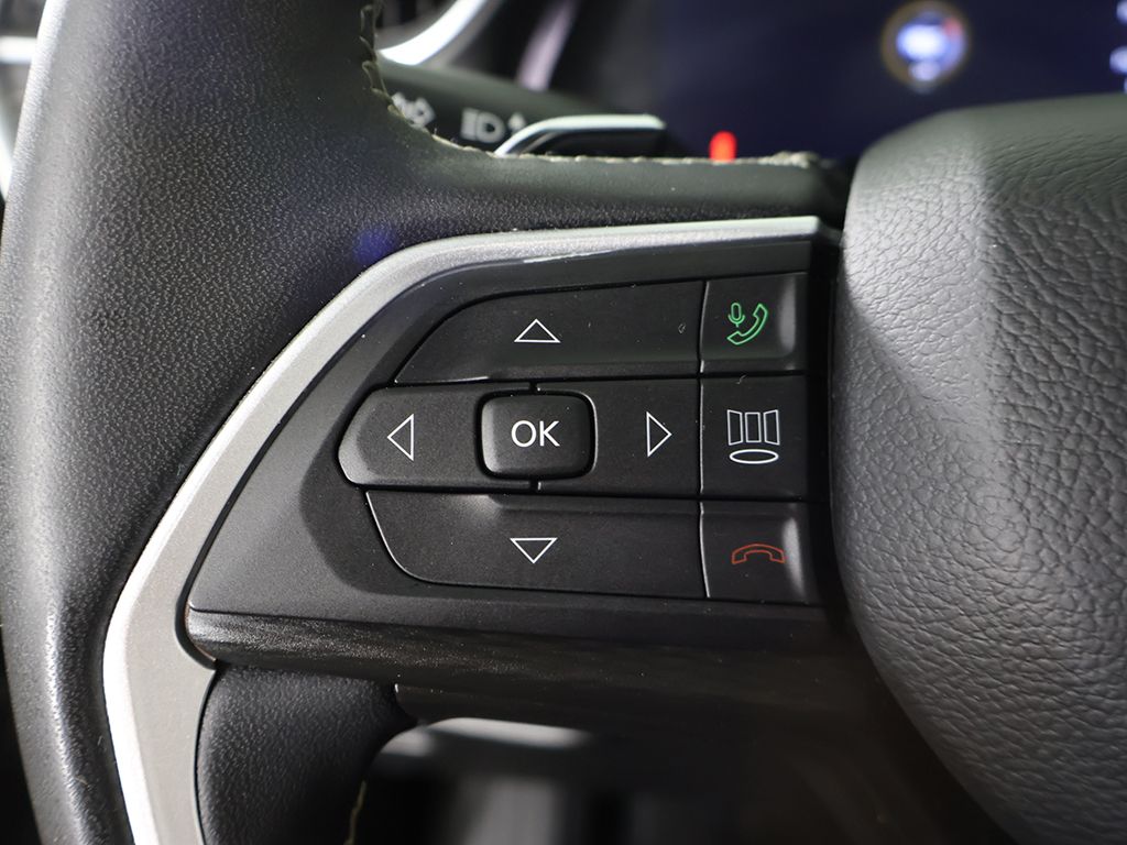 Used 2023 Gray Jeep Altitude image 45