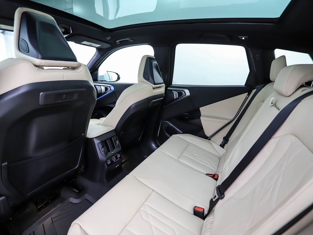 Thumbnail: 2026 BMW X3 - 22