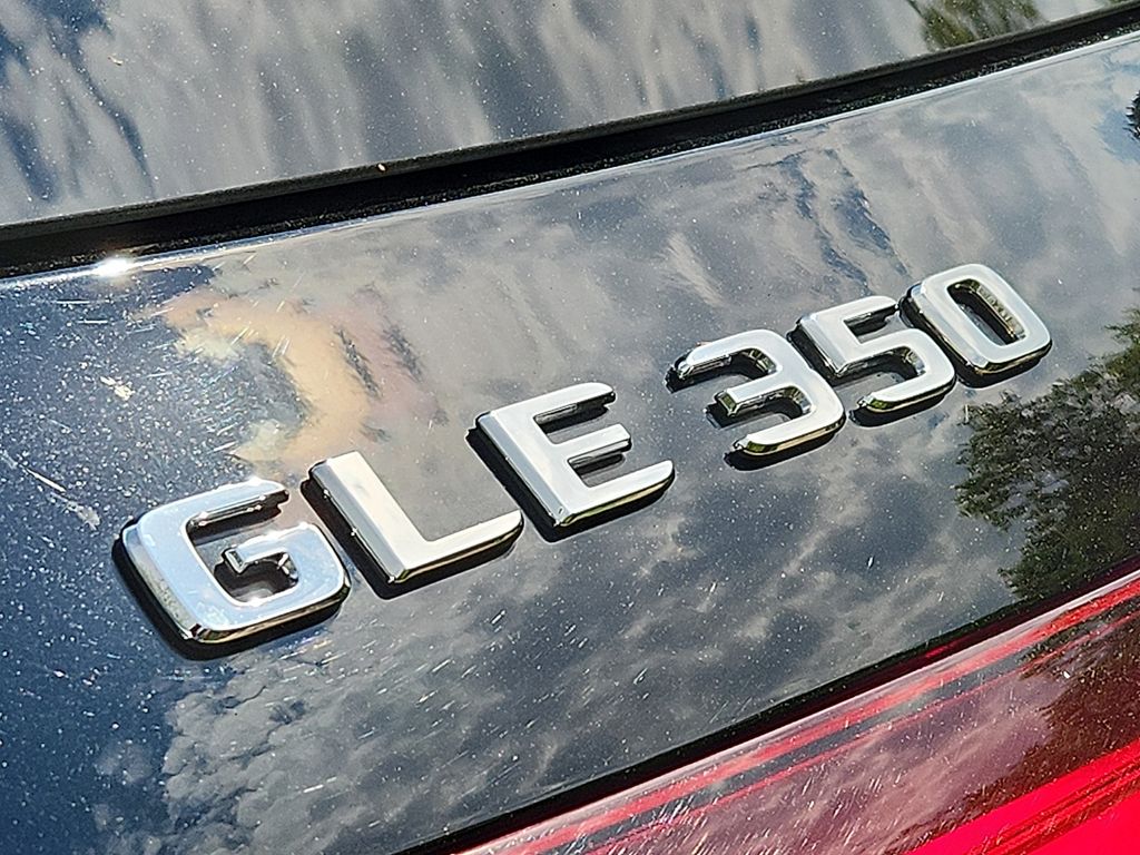 Thumbnail: 2025 Mercedes-Benz GLE - 29