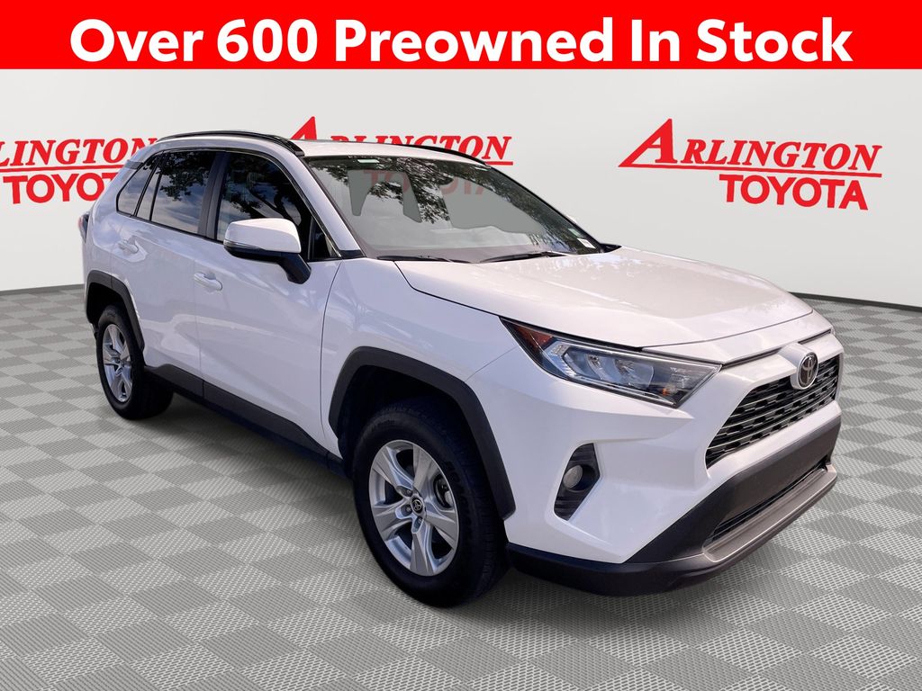 2021 Toyota RAV4 XLE