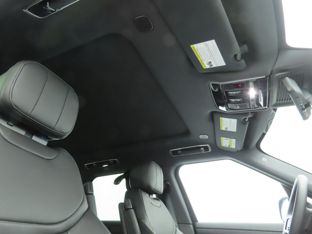 Thumbnail: 2026 Land Rover Range Rover Sport - 18