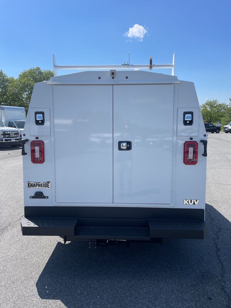 2026 Ford E-350 Cutaway 